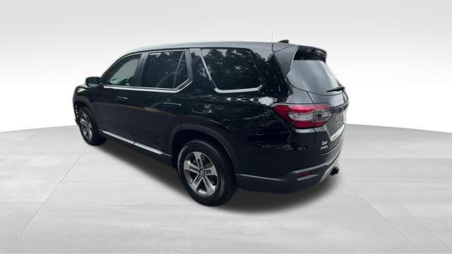 new 2025 Honda Pilot car, priced at $48,530