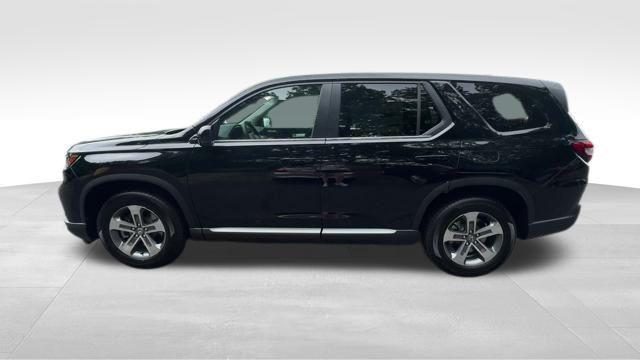 new 2025 Honda Pilot car, priced at $48,530