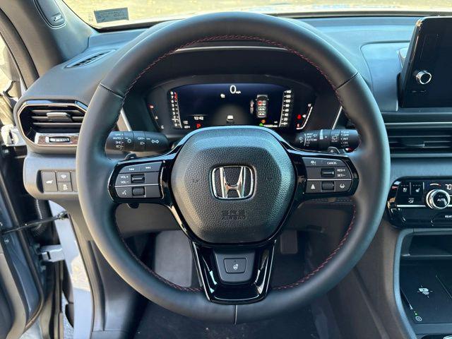 new 2025 Honda Pilot car, priced at $55,030