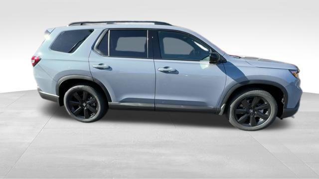 new 2025 Honda Pilot car, priced at $55,030