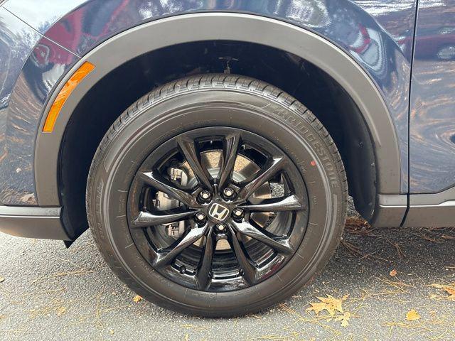 new 2026 Honda CR-V Hybrid car, priced at $41,675