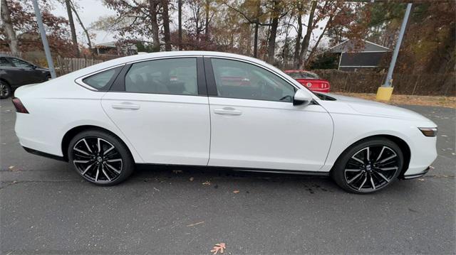 new 2025 Honda Accord Hybrid car, priced at $40,850