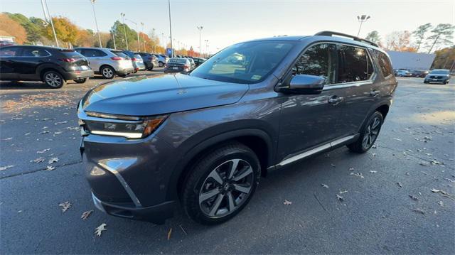 new 2025 Honda Pilot car, priced at $50,995