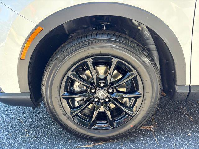 new 2026 Honda CR-V Hybrid car, priced at $40,115