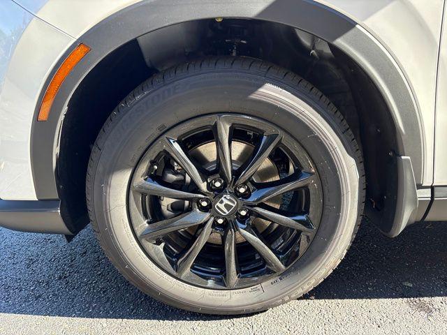 new 2026 Honda CR-V Hybrid car, priced at $38,980