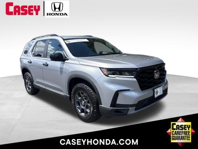 new 2025 Honda Pilot car, priced at $47,933