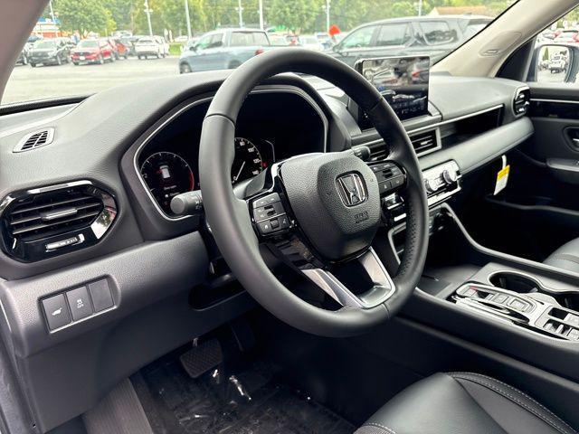 new 2025 Honda Pilot car, priced at $49,814