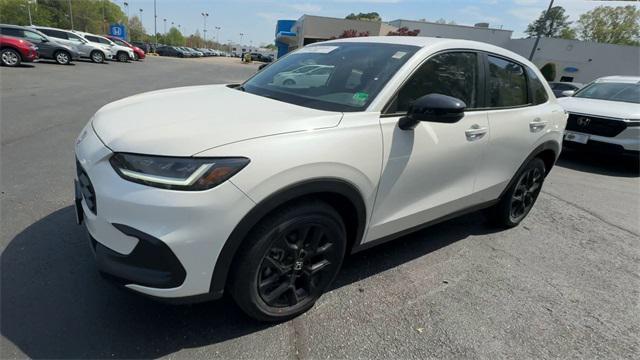 new 2025 Honda HR-V car, priced at $30,850