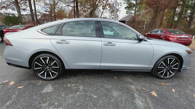 new 2025 Honda Accord Hybrid car, priced at $40,395