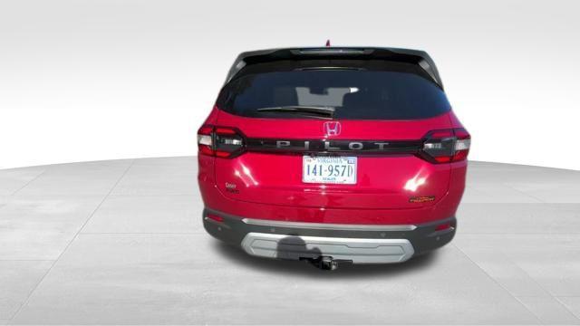 new 2025 Honda Pilot car, priced at $51,350