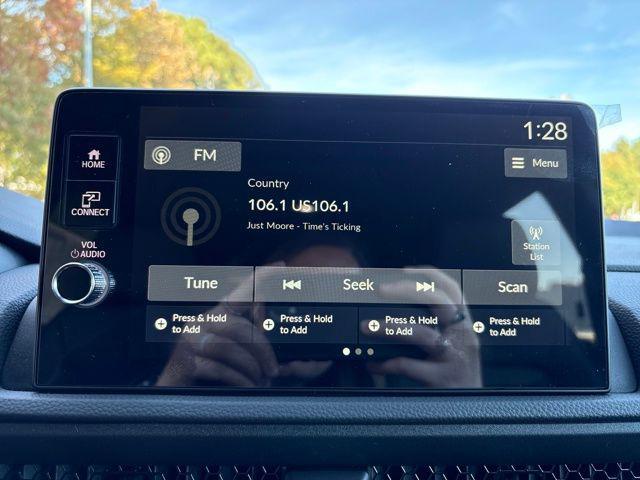 new 2026 Honda CR-V Hybrid car, priced at $41,675