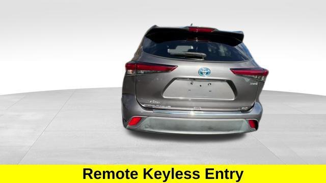 used 2021 Toyota Highlander Hybrid car, priced at $33,735