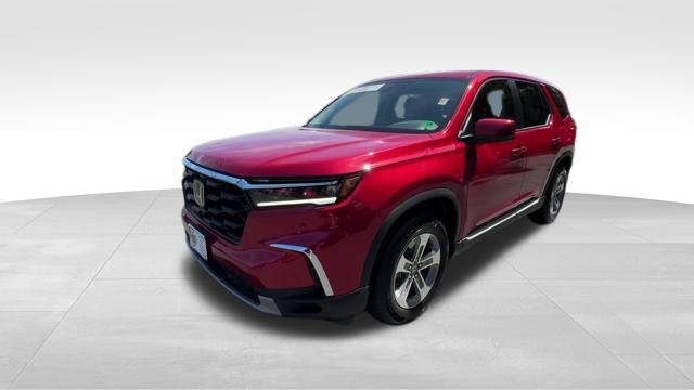 new 2025 Honda Pilot car, priced at $47,550