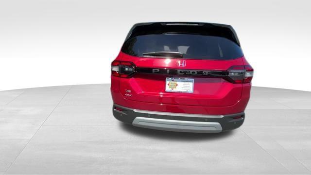 new 2025 Honda Pilot car, priced at $47,550