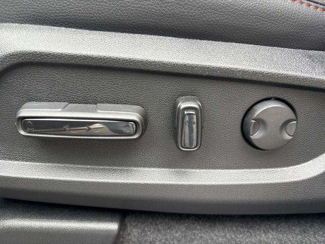 new 2025 Honda Pilot car, priced at $50,330