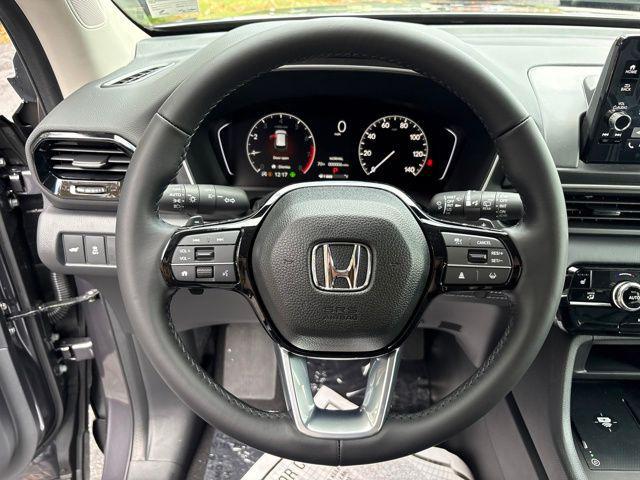 new 2025 Honda Pilot car, priced at $47,095