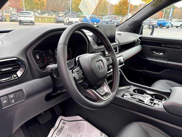 used 2025 Honda Pilot car, priced at $46,420