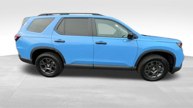 used 2025 Honda Pilot car, priced at $46,420