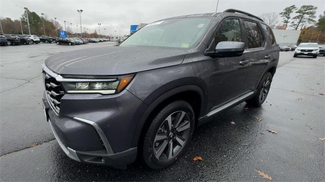 new 2025 Honda Pilot car, priced at $50,995