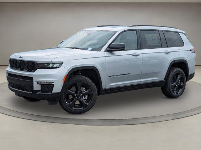 new 2024 Jeep Grand Cherokee L car, priced at $60,560