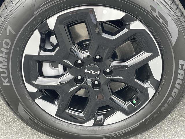 new 2025 Kia Sorento car, priced at $34,287