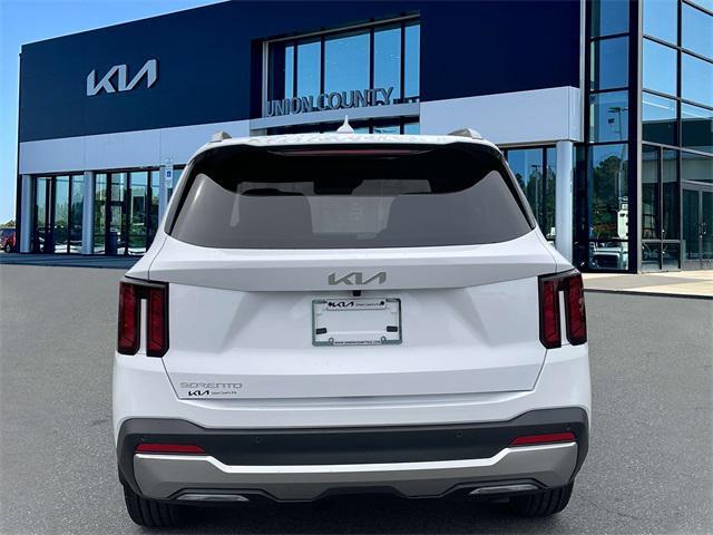 new 2025 Kia Sorento car, priced at $37,627
