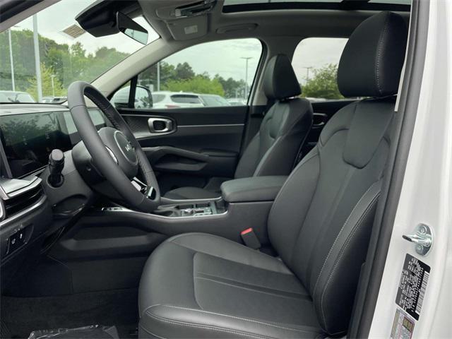 new 2025 Kia Sorento car, priced at $37,627