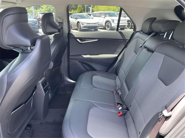 new 2025 Kia Niro Plug-In Hybrid car, priced at $33,960