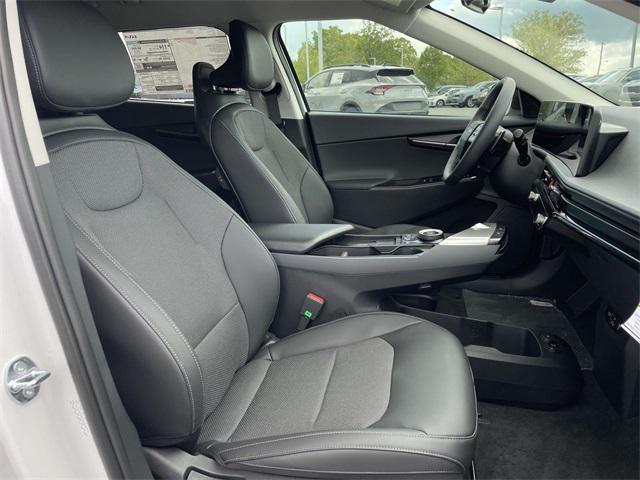 new 2025 Kia EV6 car, priced at $45,701