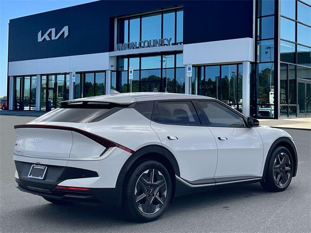 new 2025 Kia EV6 car, priced at $45,701
