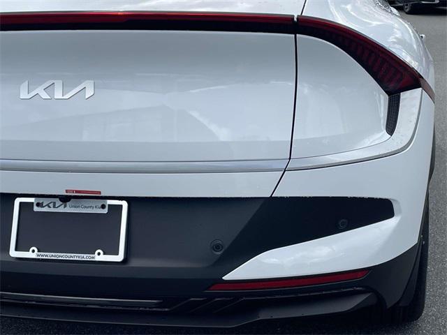 new 2025 Kia EV6 car, priced at $45,701