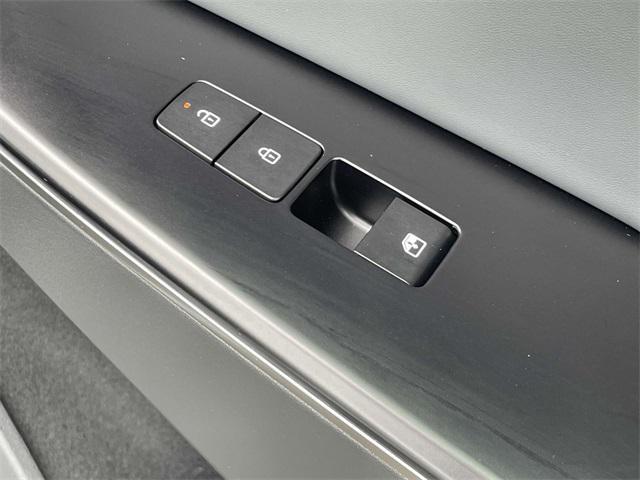 new 2025 Kia EV6 car, priced at $45,701