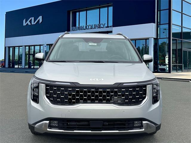 new 2025 Kia Carnival Hybrid car, priced at $47,521