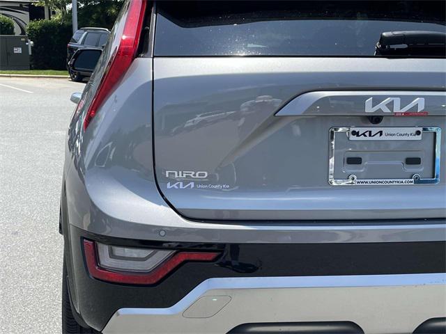 new 2025 Kia Niro car, priced at $34,717