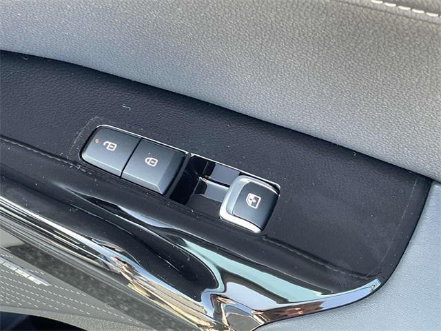 new 2025 Kia K5 car, priced at $30,327