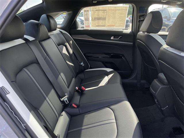 new 2025 Kia K5 car, priced at $30,327
