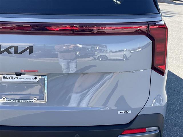 new 2026 Kia Carnival Hybrid car, priced at $49,608