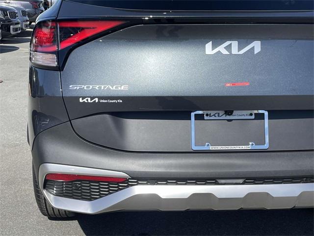new 2025 Kia Sportage Hybrid car, priced at $29,272