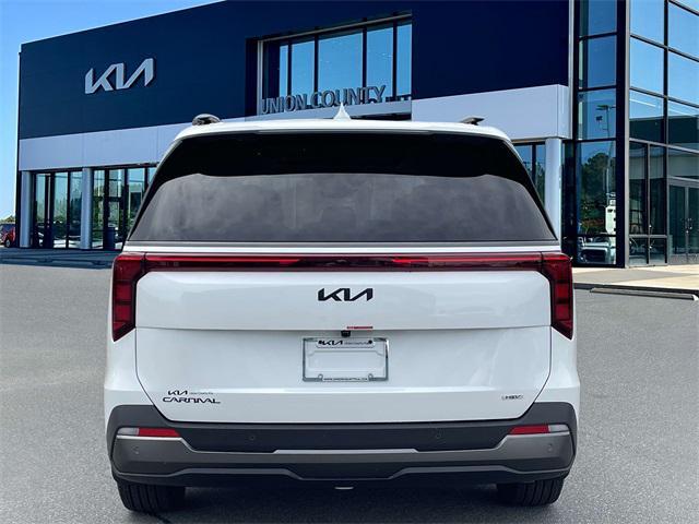 new 2025 Kia Carnival Hybrid car, priced at $49,584