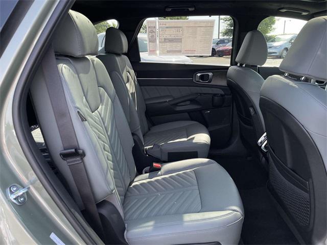 new 2025 Kia Sorento car, priced at $44,365