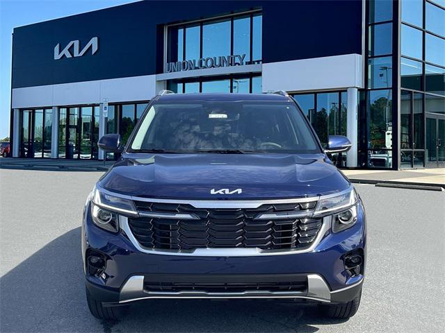 new 2025 Kia Seltos car, priced at $26,730