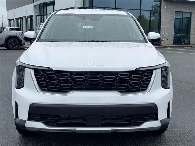 new 2025 Kia Sorento car, priced at $30,912