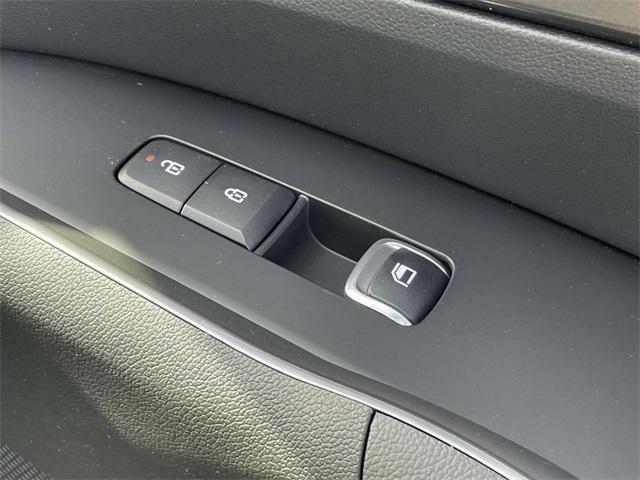 new 2025 Kia Sorento Hybrid car, priced at $39,898