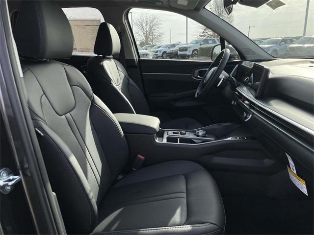 new 2025 Kia Sorento Hybrid car, priced at $39,898