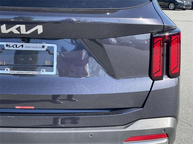 new 2025 Kia Sorento car, priced at $35,529