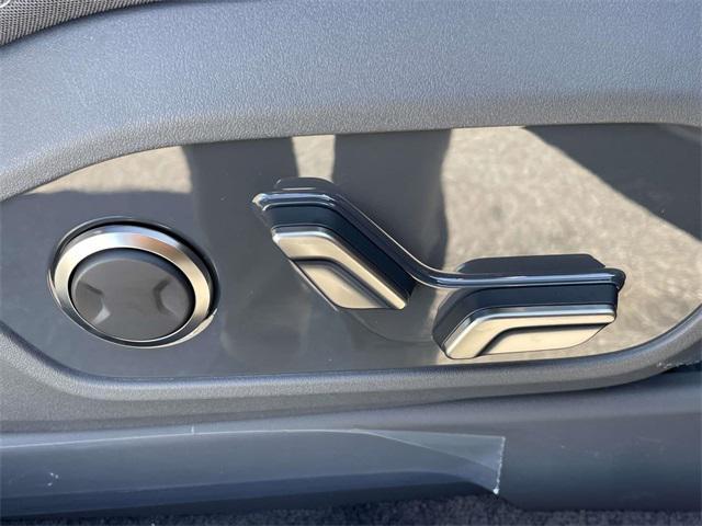 new 2026 Kia EV9 car, priced at $57,985