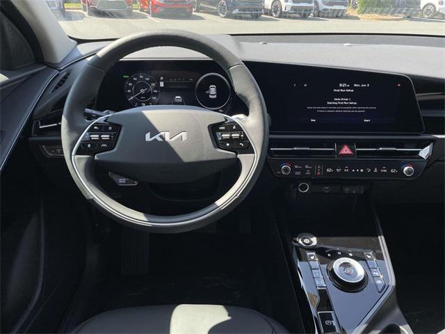 new 2025 Kia Niro EV car, priced at $34,301