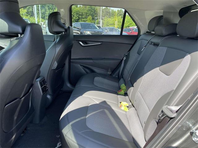 new 2025 Kia Niro EV car, priced at $34,301