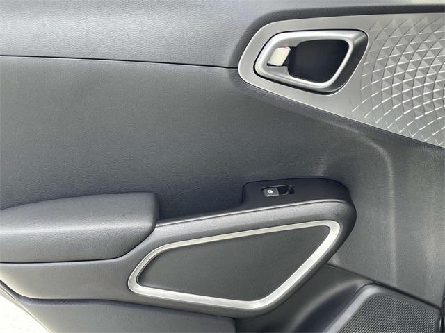new 2025 Kia Soul car, priced at $23,568