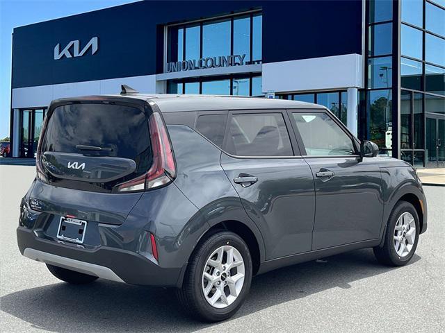 new 2025 Kia Soul car, priced at $23,568